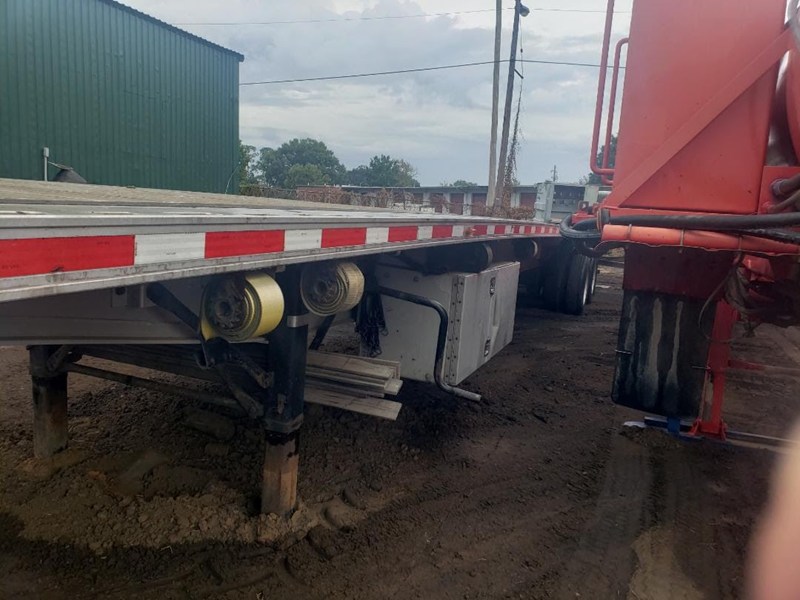 2017 Fontaine Revolution 52 Flatbed Trailer